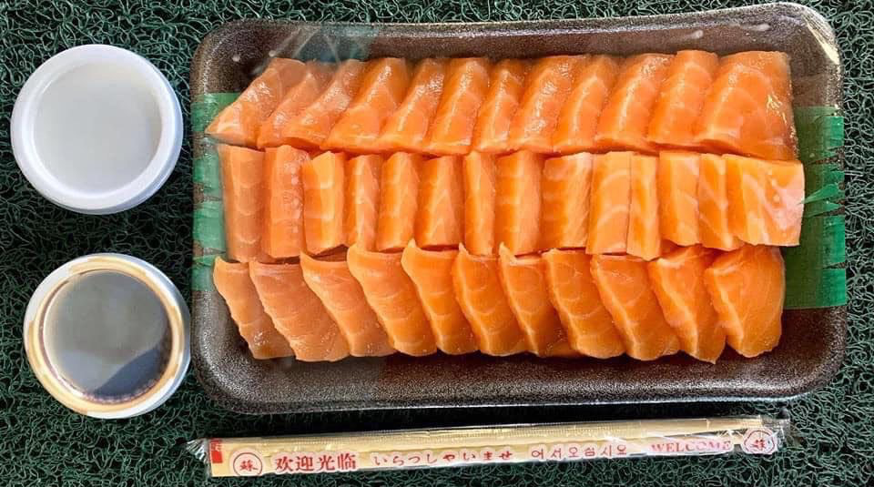 A tray of salmon sashimi