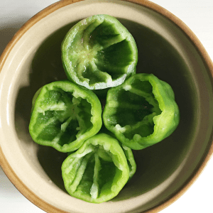 Seeded green bell peppers