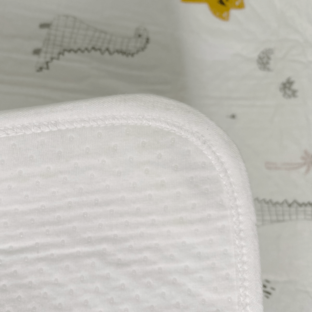 The non-slip guards of Swaddies PH Water Absorbent Bed Mat