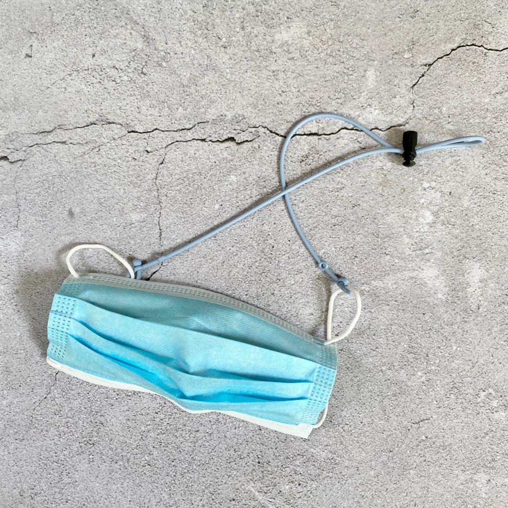 Face mask with Silicone holder