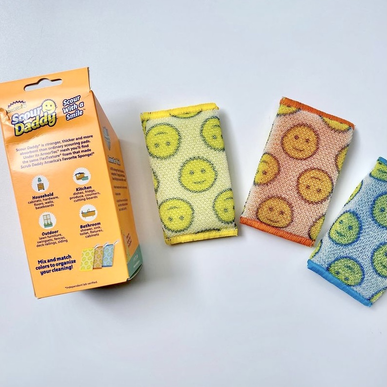 Scour Daddy set in yellow, orange, and blue