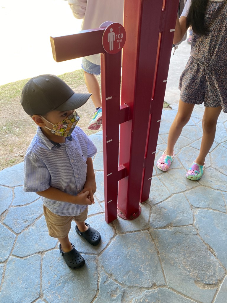 Free entrance for kids below 100 cm