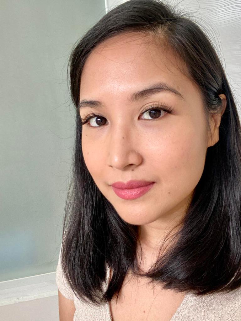 Woman wearing Luxx Lash magnetic lashes in Diana