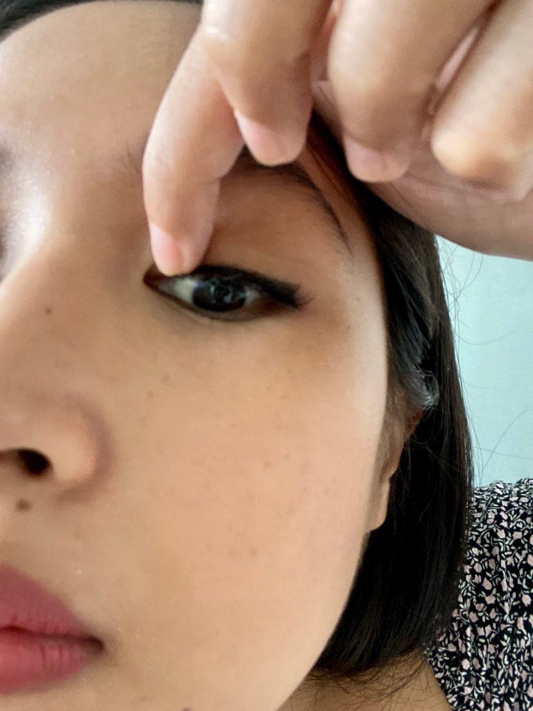 Applying Luxx Lash Kali and the Brown Liner