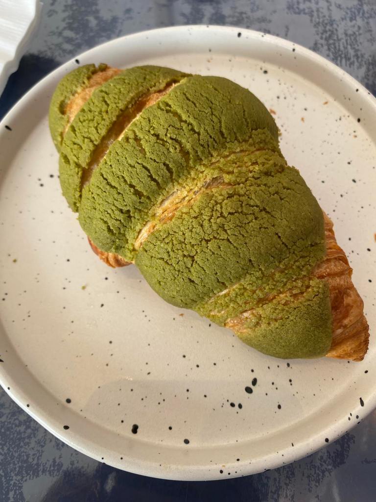 Craquelin Matcha Croissant with cream filling