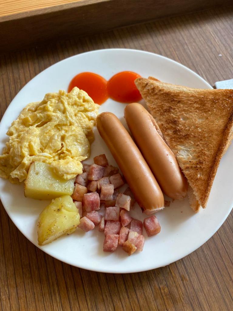 American breakfast plate