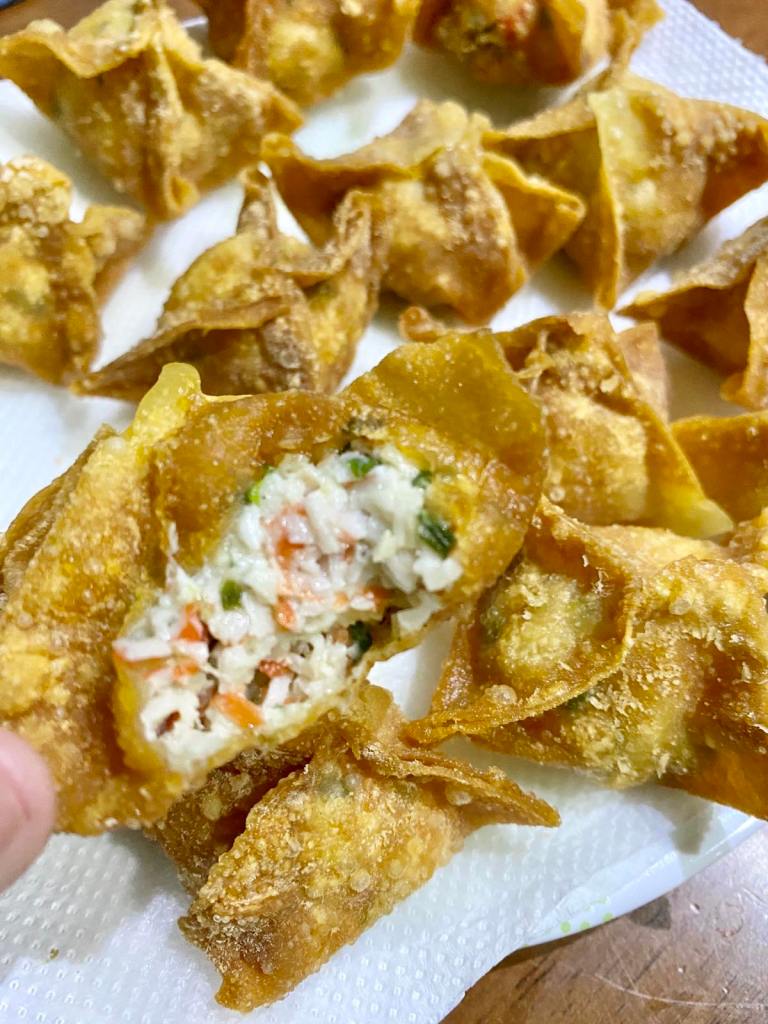 Deep fried kani and cream cheese rangoons
