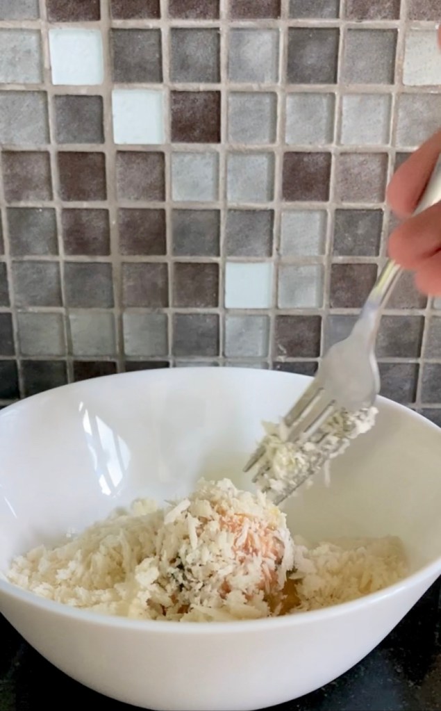 breading meatballs with japanese bread crumbs